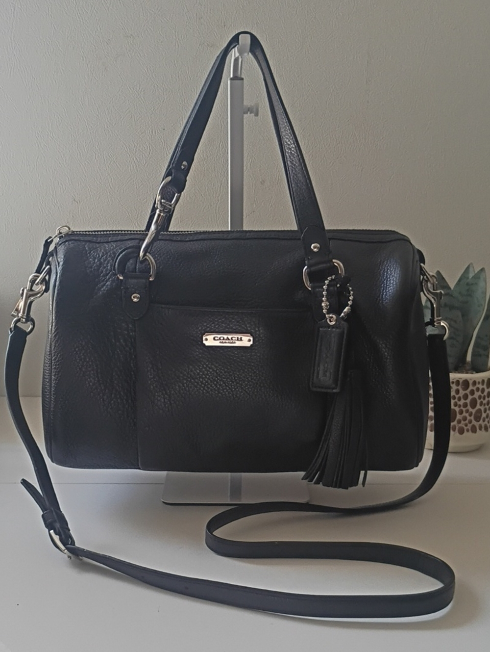 Coach Avery Pebbled Leather Satchel F26121 in black pebbled leather